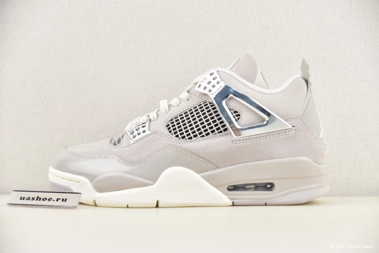 Air AQ9129-001 Moments 4 Jordan Frozen 1120